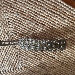 Elegant Gold Floral Vintage Hair Clip